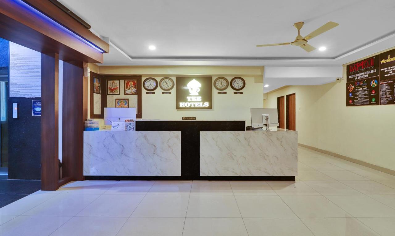 Treebo Tee Hotel ไฮเดอราบัด ภายนอก รูปภาพ