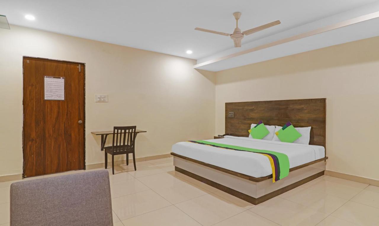 Treebo Tee Hotel ไฮเดอราบัด ภายนอก รูปภาพ